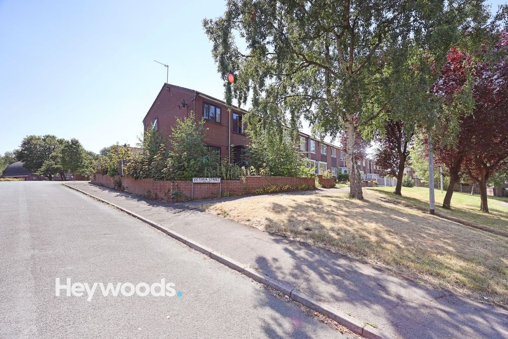 Property photo 1 of 34