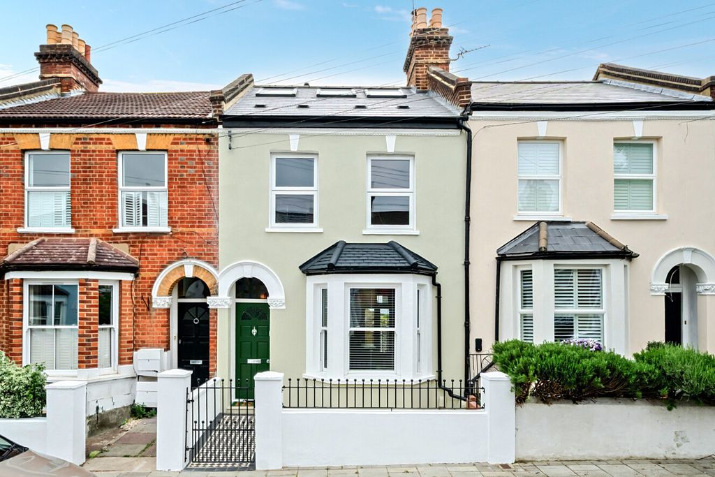 Property photo 3 of 15 1457192-2-6A01A8c...