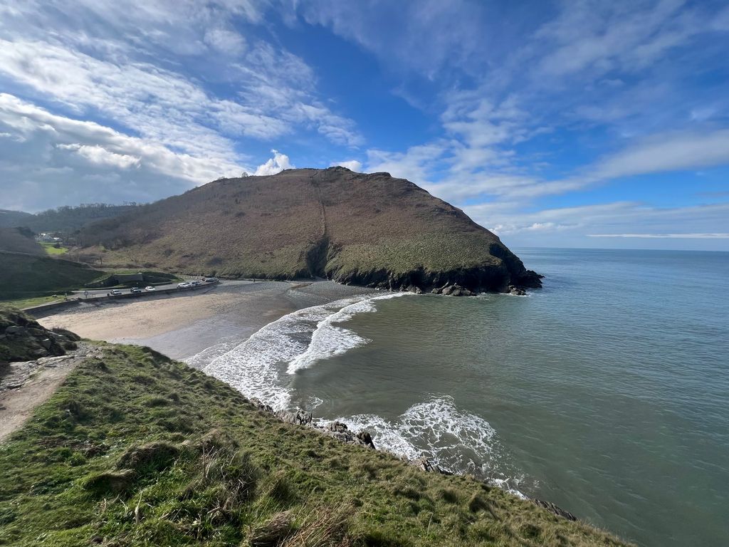 Property photo 2 of 36