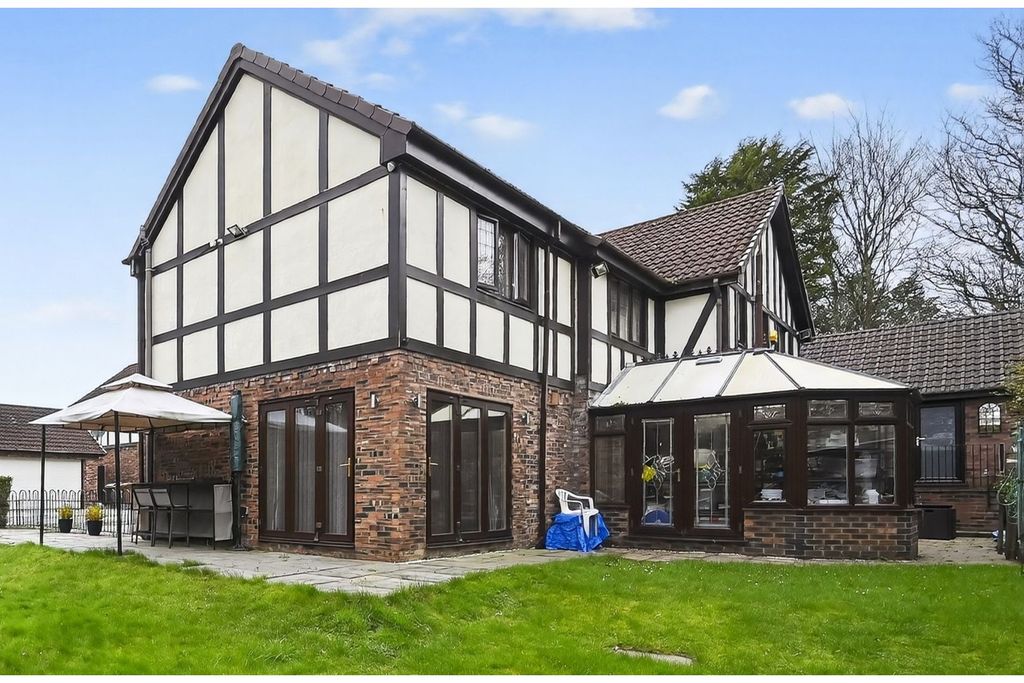 Property photo 3 of 18