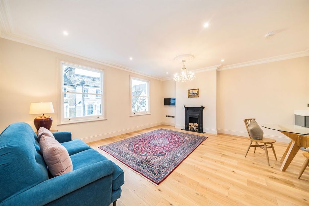 Property photo 2 of 12