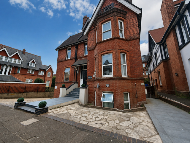 Property photo 1 of 12 External