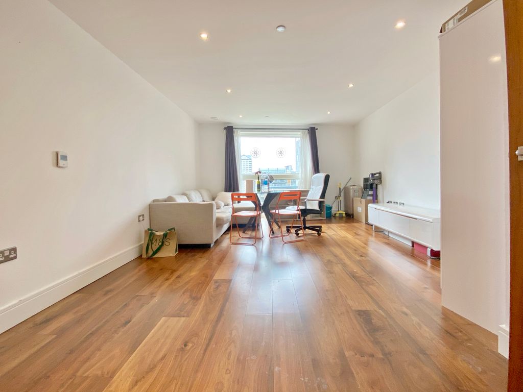 Property photo 1 of 28