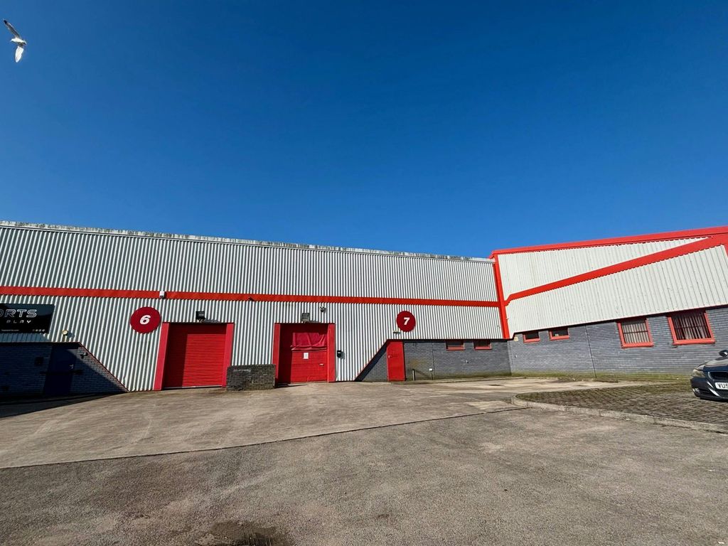 Property photo 2 of 3 7 New Street 01.Jpg