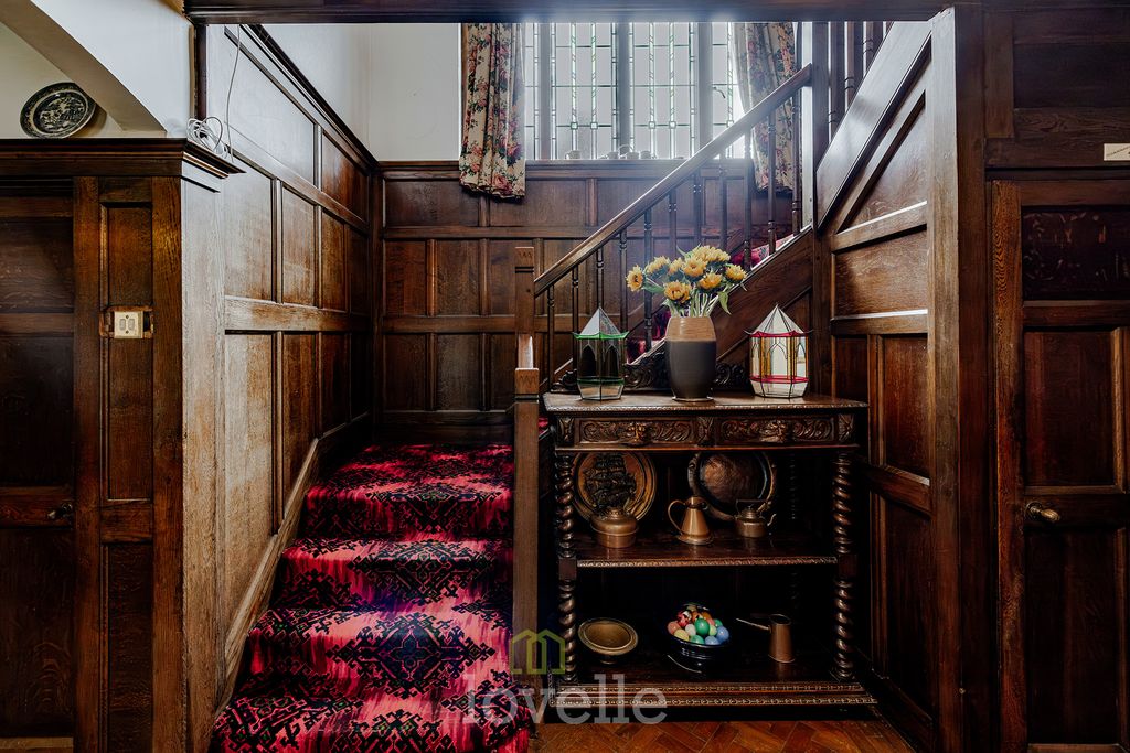 Property photo 3 of 54