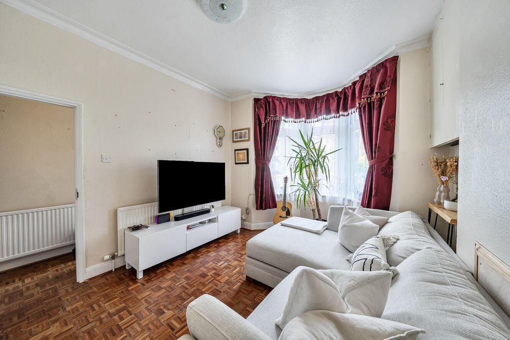 Property photo 2 of 16 1441708-21-69E0ce...