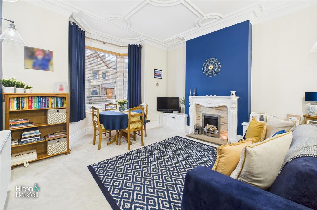 Property photo 3 of 18 Skipton Road