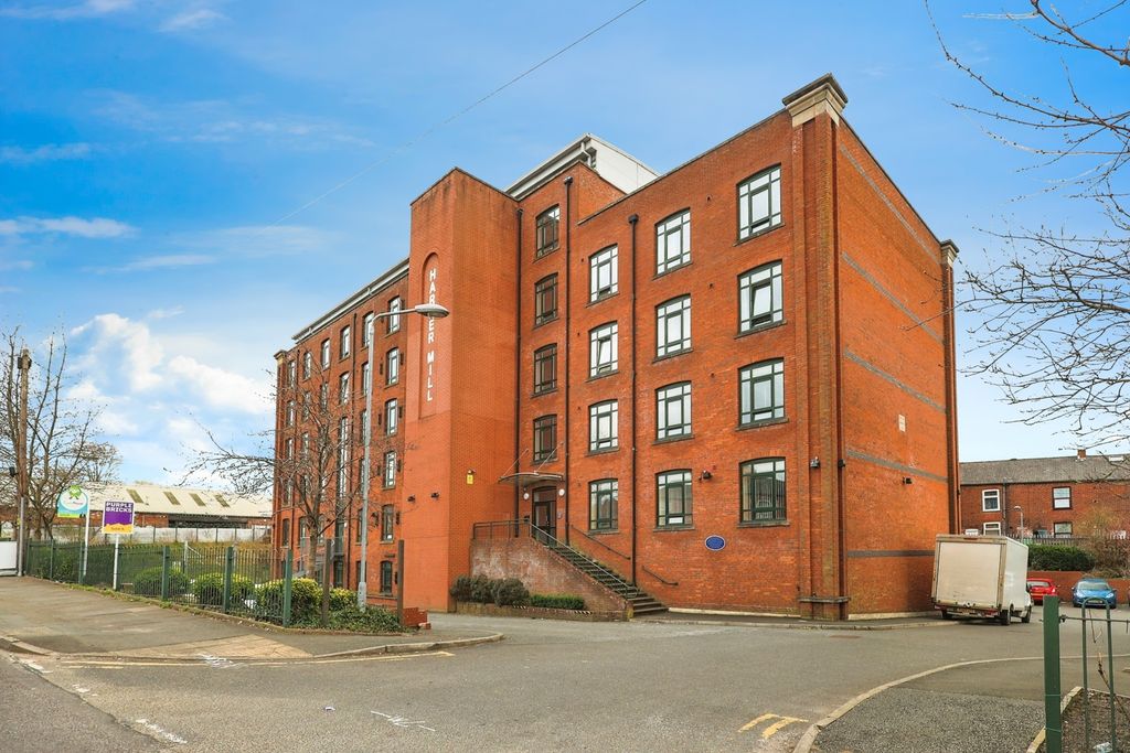 Property photo 1 of 17 Photo