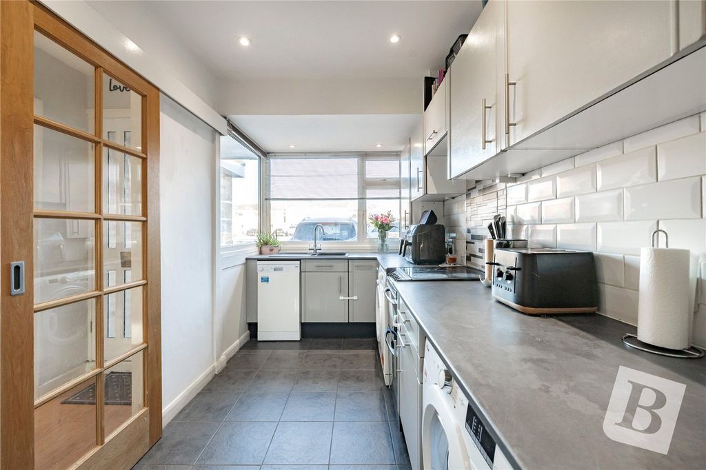 Property photo 2 of 13 Kitchen