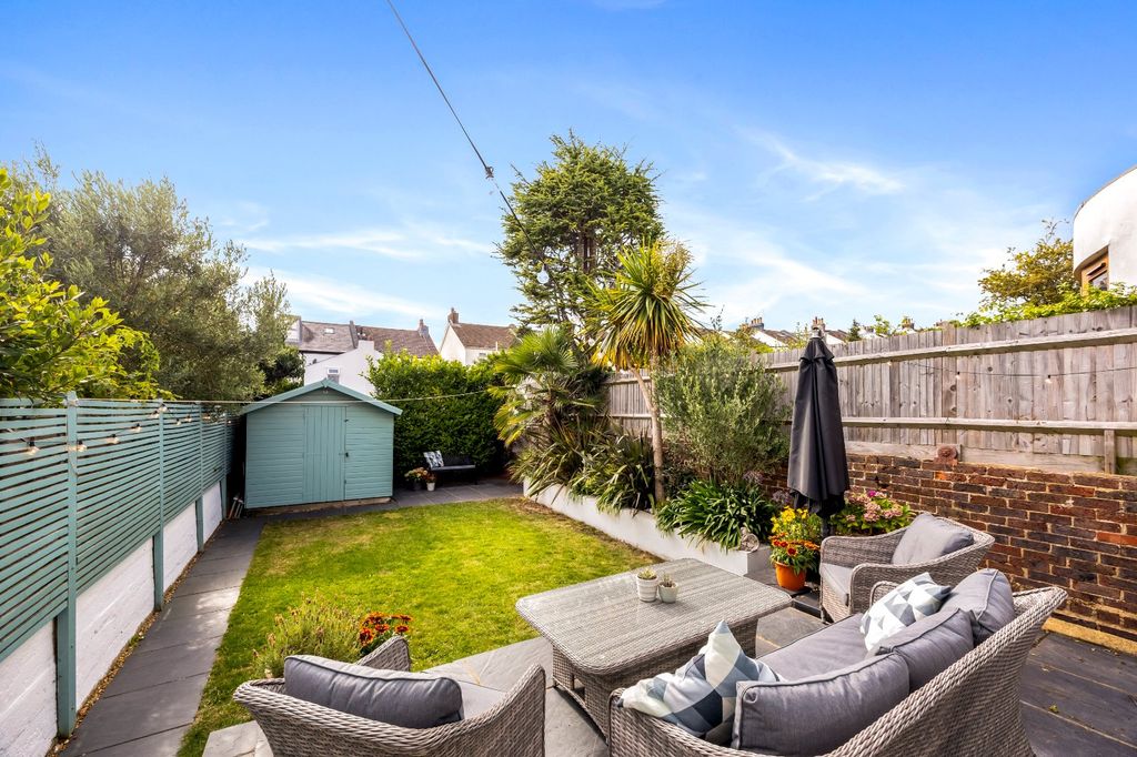 Property photo 3 of 44 Picture No. 84