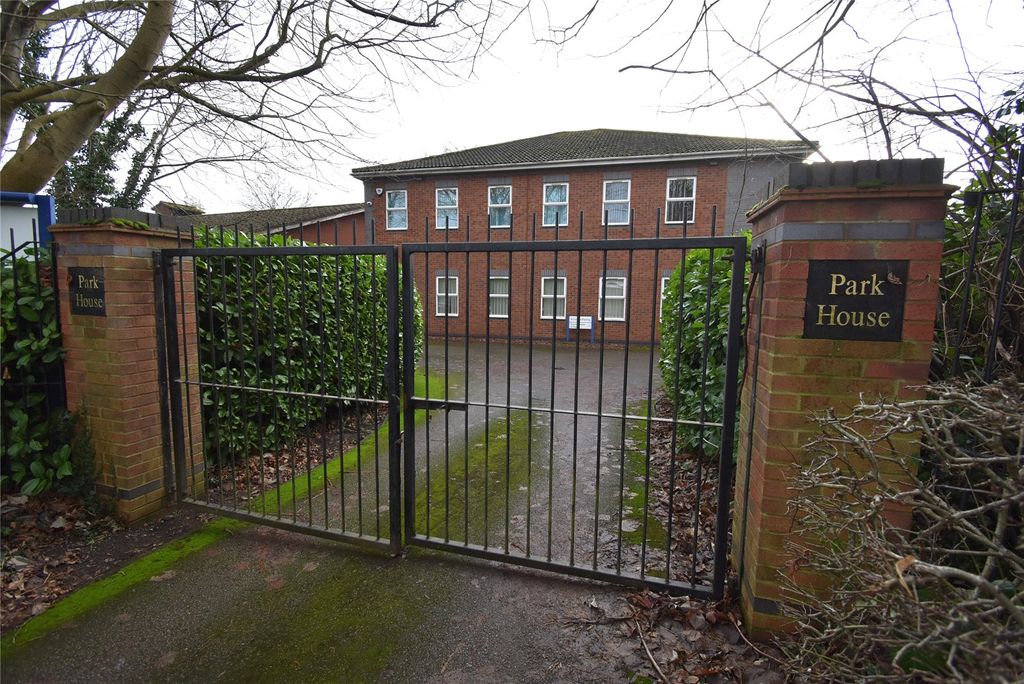 Property photo 1 of 29 Picture No. 06