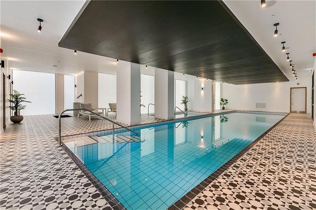 Property photo 1 of 16 (Main)