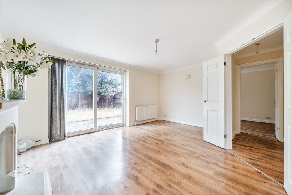 Property photo 3 of 19 Photo 10