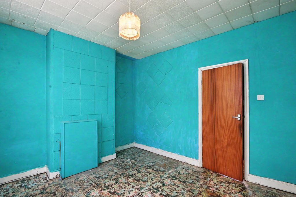 Property photo 3 of 18 27 Garnet Street, Netherfield, Nottingham, Ng4 2Fb