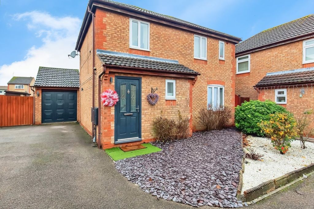 Property photo 1 of 20