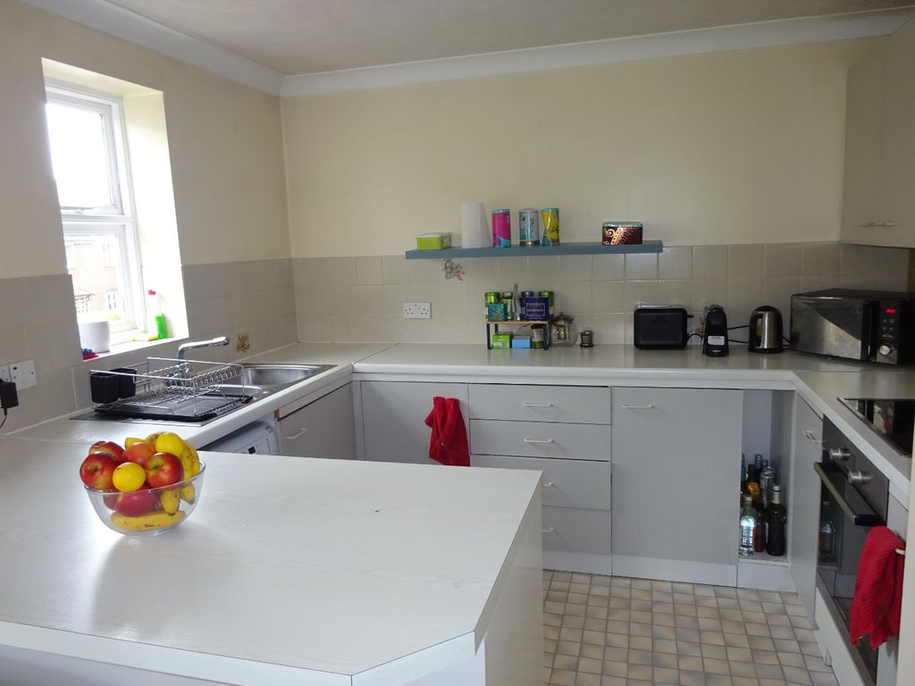 Property photo 3 of 5 4878032