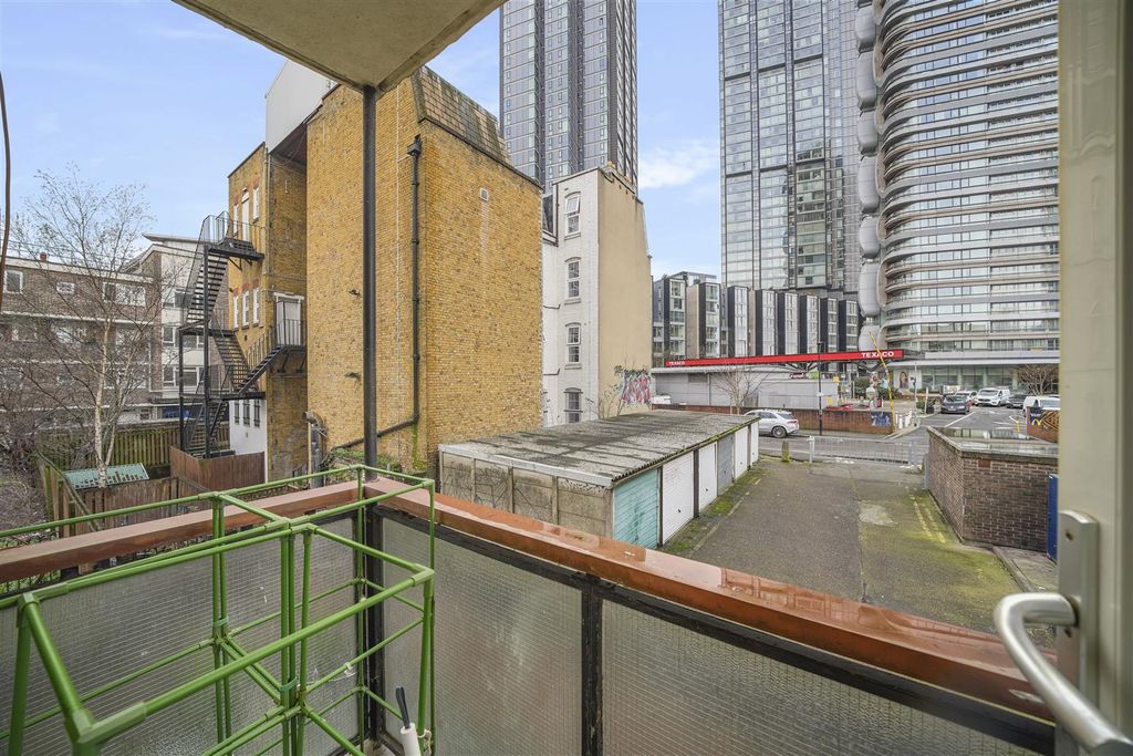 Property photo 2 of 11 d.Jpg