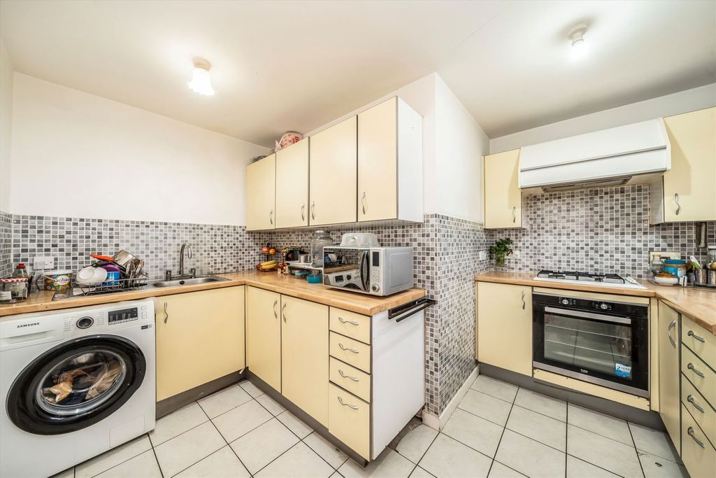 Property photo 2 of 5