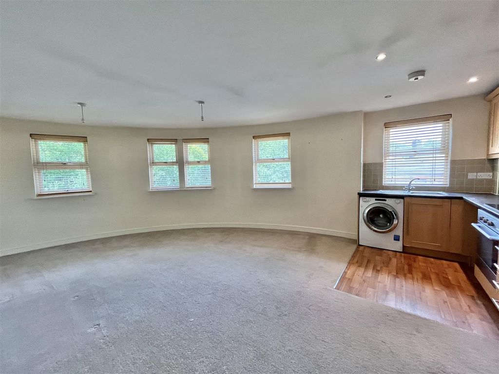 Property photo 3 of 9 Open Plan Lounge &amp; Kitchen