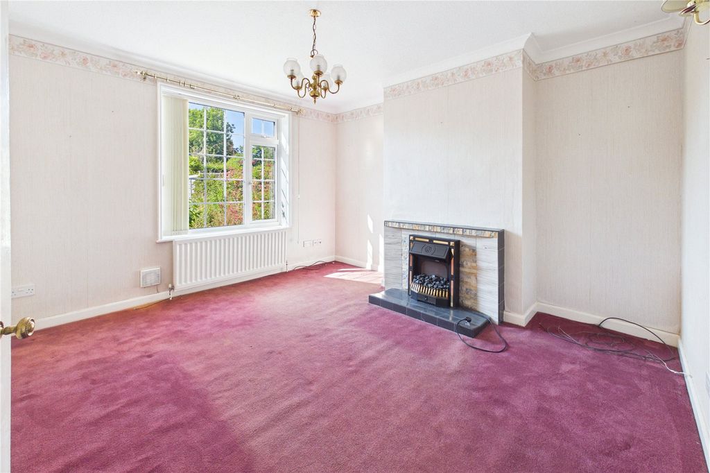 Property photo 3 of 20 Dining Room