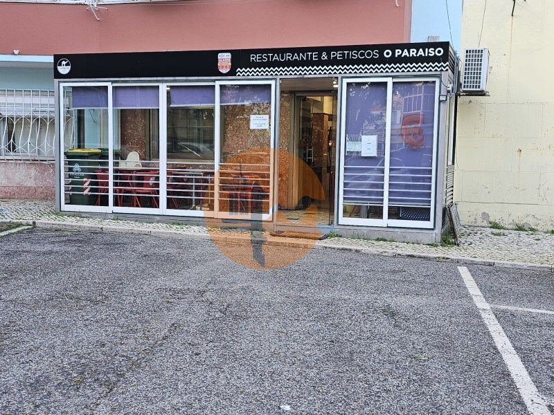 Property photo 3 of 41