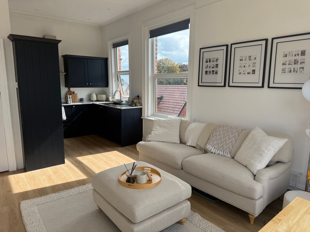 Property photo 2 of 15 Living Room