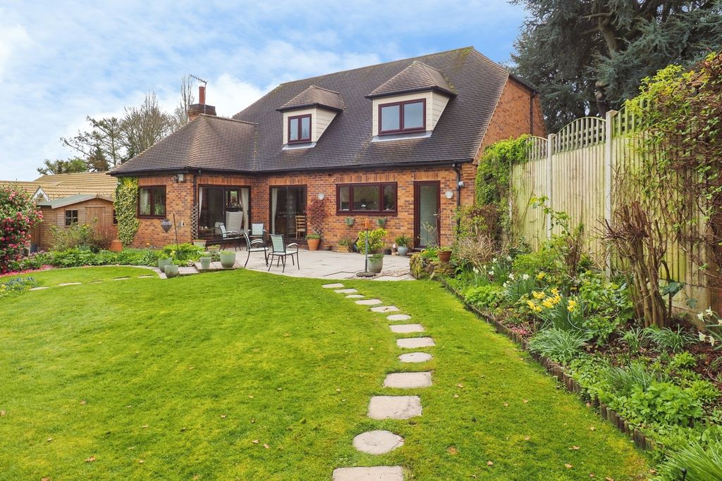 Property photo 2 of 20 Rear Aspect