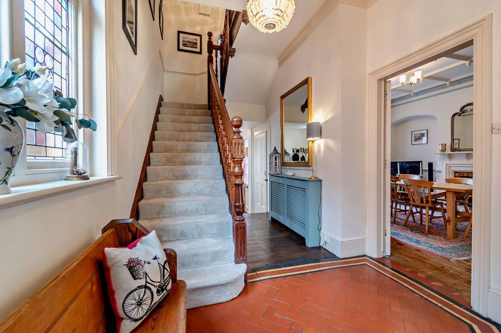 Property photo 1 of 39 Hall