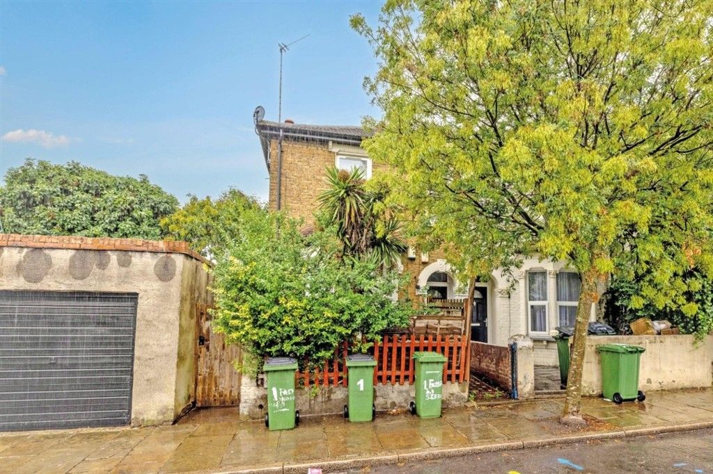 Property photo 1 of 5