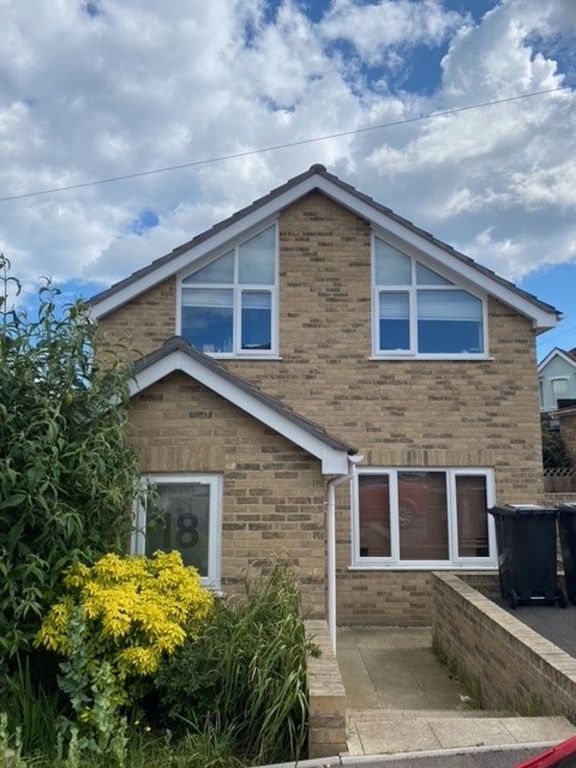 Property photo 1 of 28 Photo 5