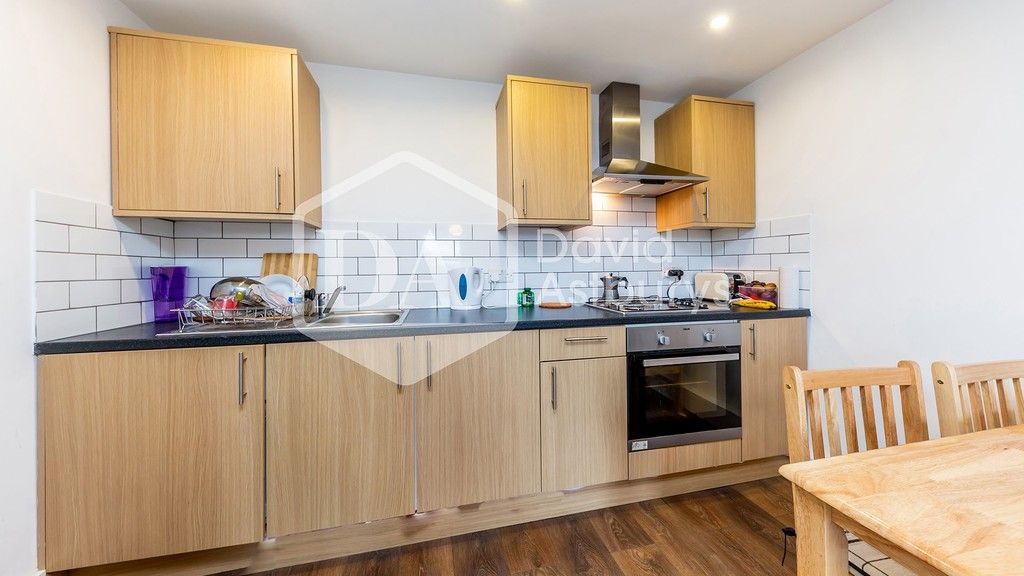 Property photo 2 of 6 Img_18098_6_Large