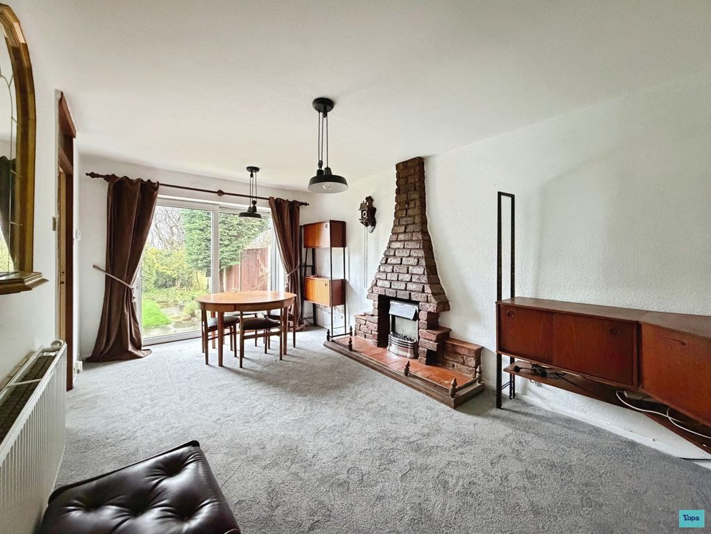 Property photo 3 of 12 9