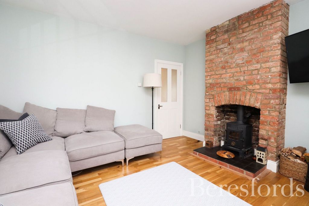 Property photo 3 of 20 Picture 3