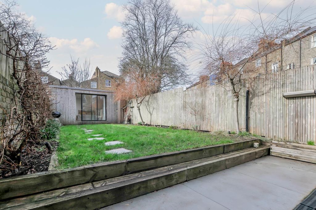 Property photo 2 of 19 13.Jpg