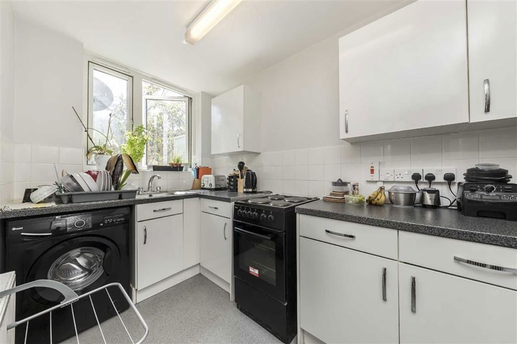 Property photo 3 of 5