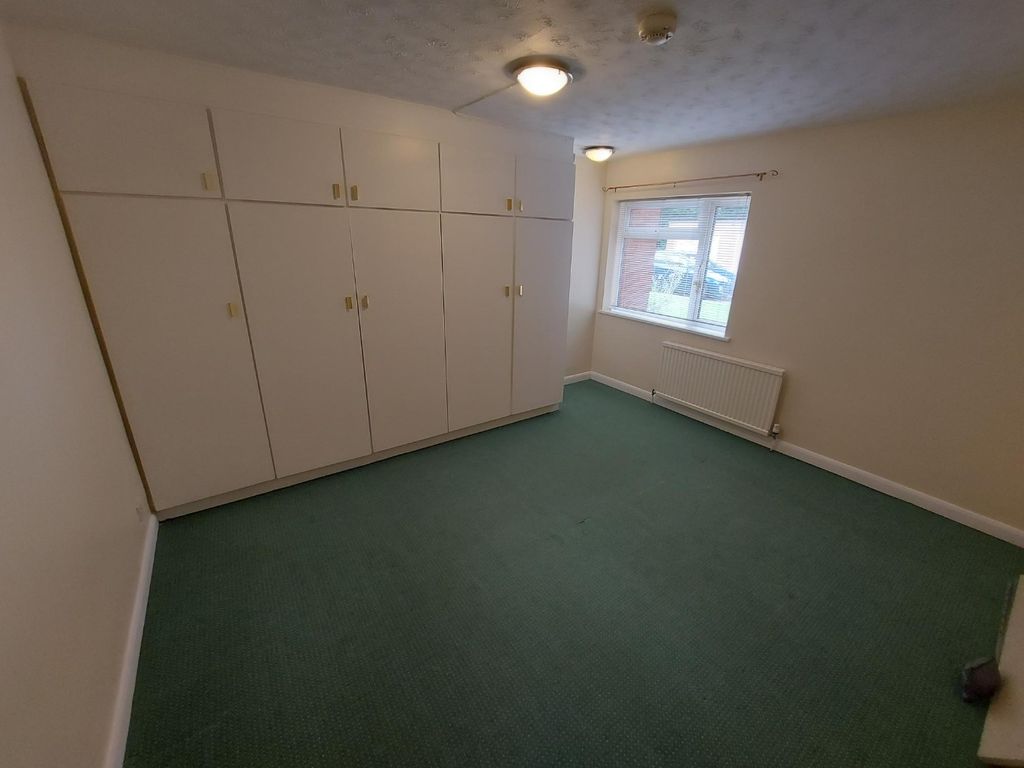 Property photo 3 of 8 2618103