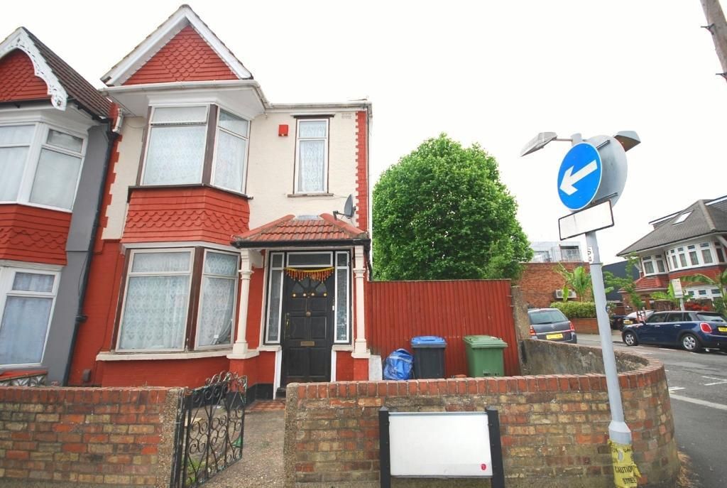 Property photo 1 of 2 Front