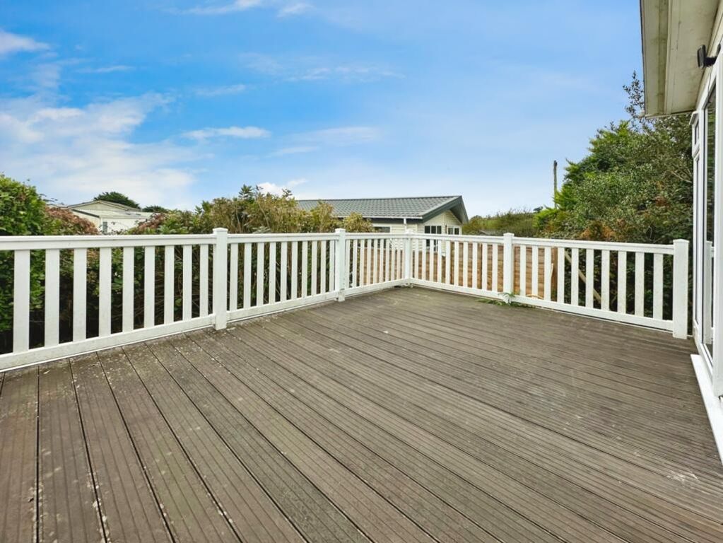 Property photo 3 of 18 4839412