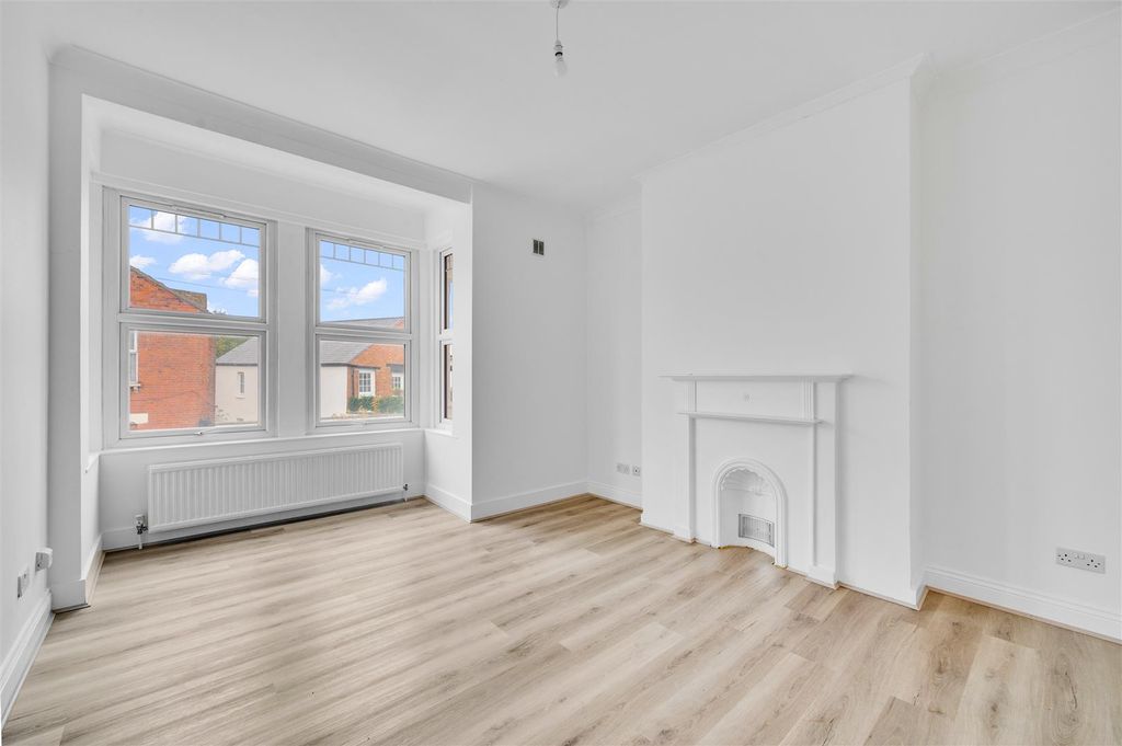 Property photo 1 of 9 Daniels_93A Oaklands Road_004.Jpg