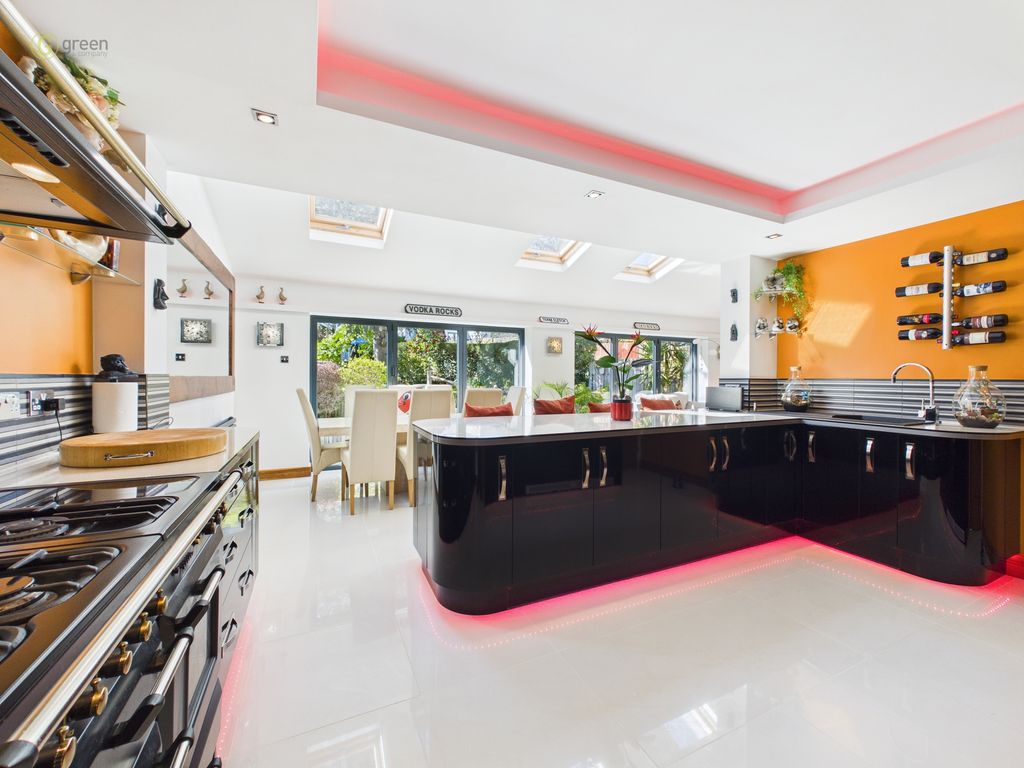 Property photo 2 of 29 Cam04914G0Pr0369Still010