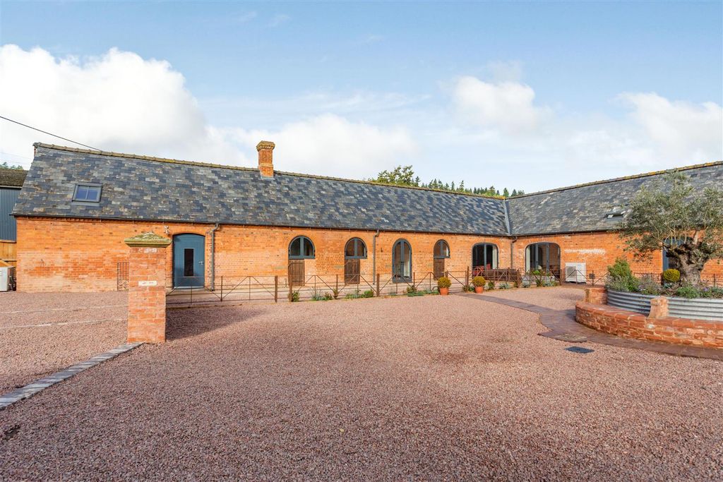 Property photo 1 of 10