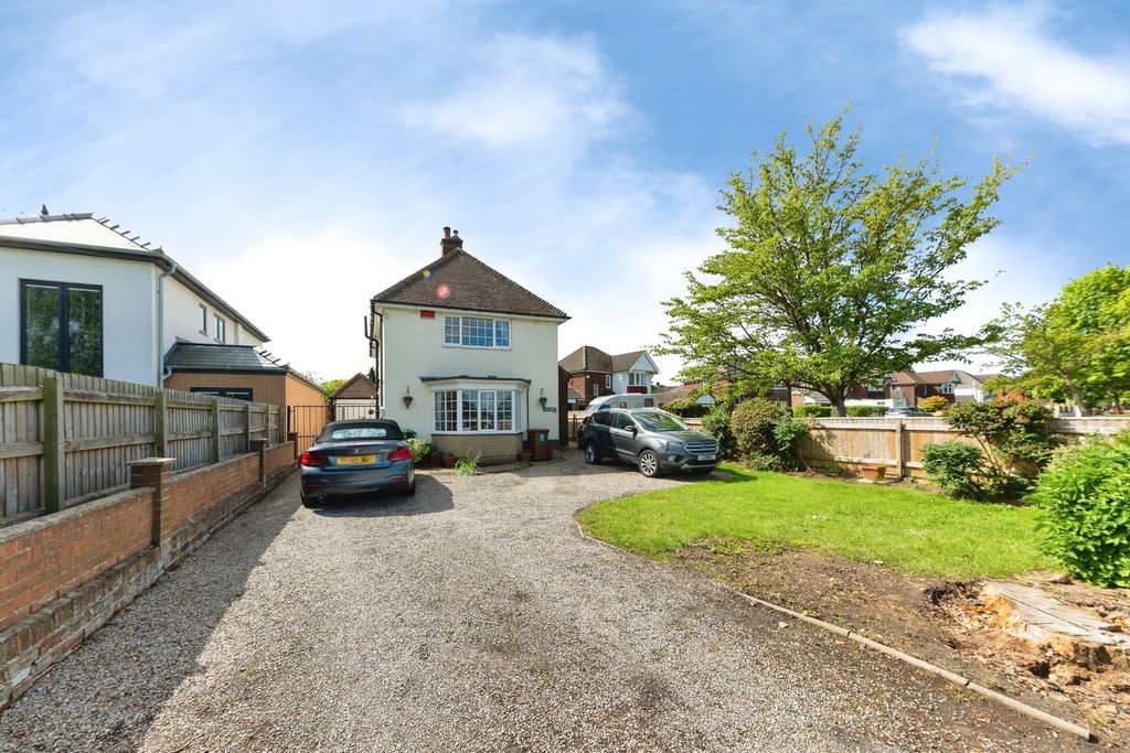 Property photo 1 of 20