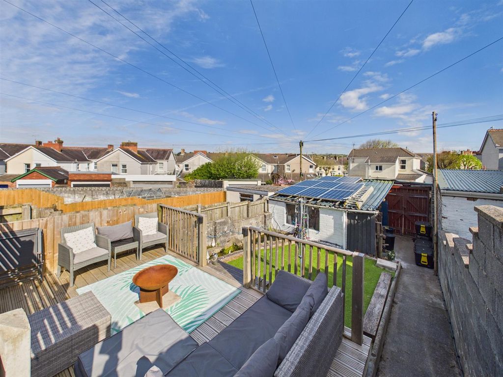 Property photo 2 of 20 Cam04045G0-Pr0083-Still023.Jpg