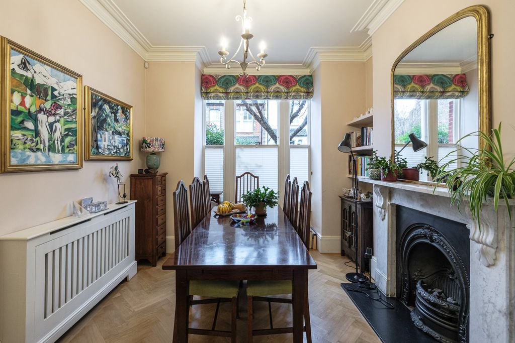 Property photo 3 of 29