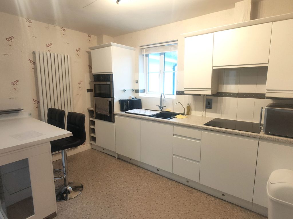 Property photo 2 of 13 Image