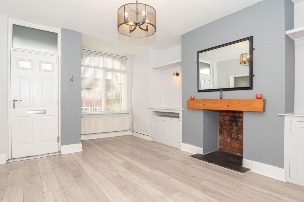 Property photo 3 of 22 Living Room