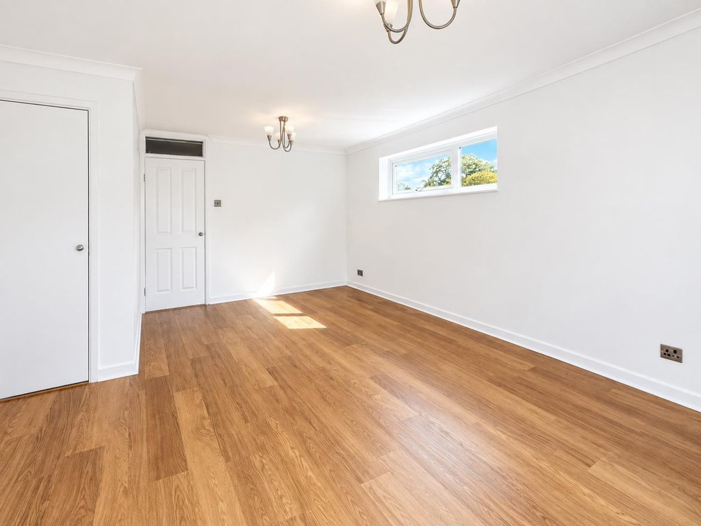 Property photo 3 of 13 Living Room