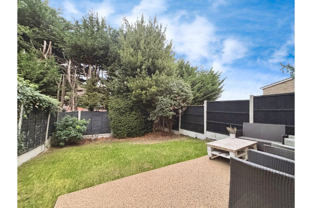 Property photo 3 of 20