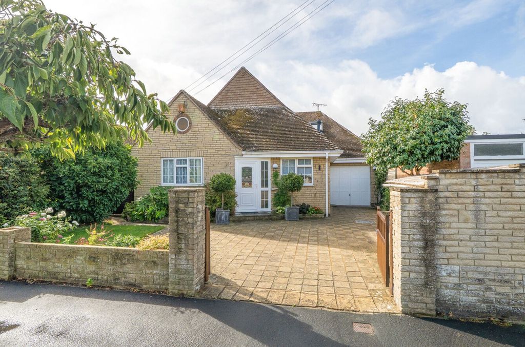 Property photo 1 of 22