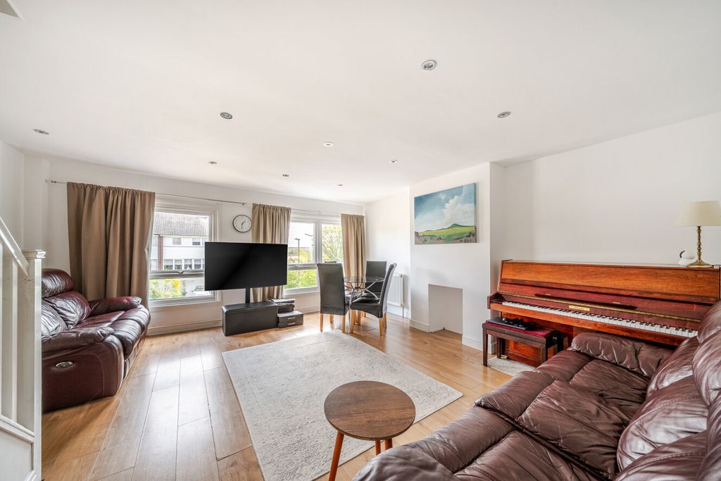 Property photo 1 of 17 1441921-14-69E0Db...